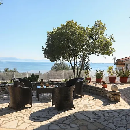 Euterpe's House Corfu * Μπαρμπάτι